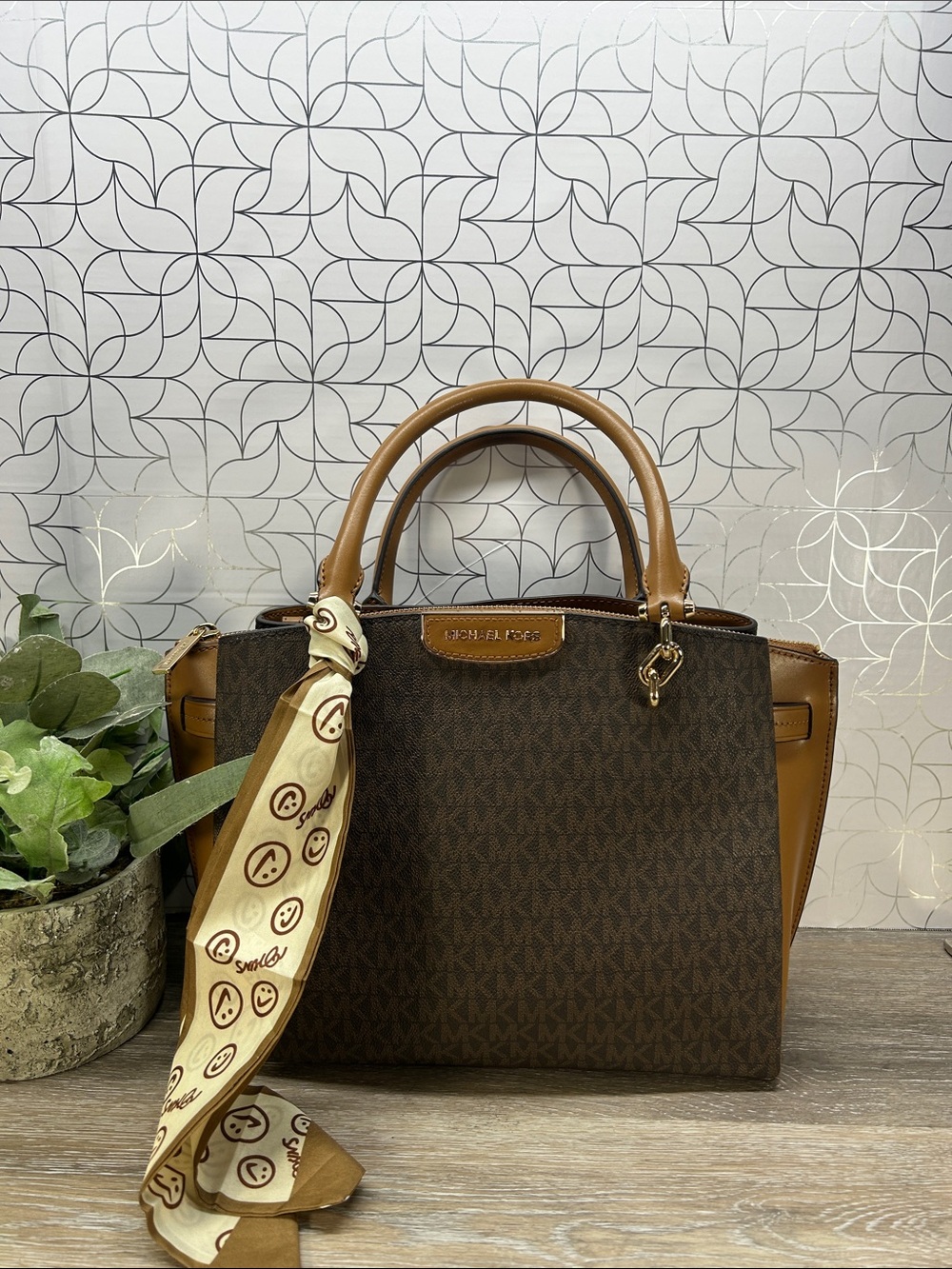 4624 Michael Kors jet set satchel bag 269084624